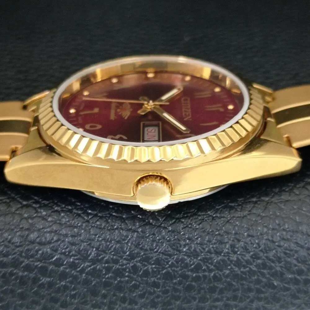 Vintage 1984 Citizen Automatic Mens Gold Watch W/daydate & Red accents